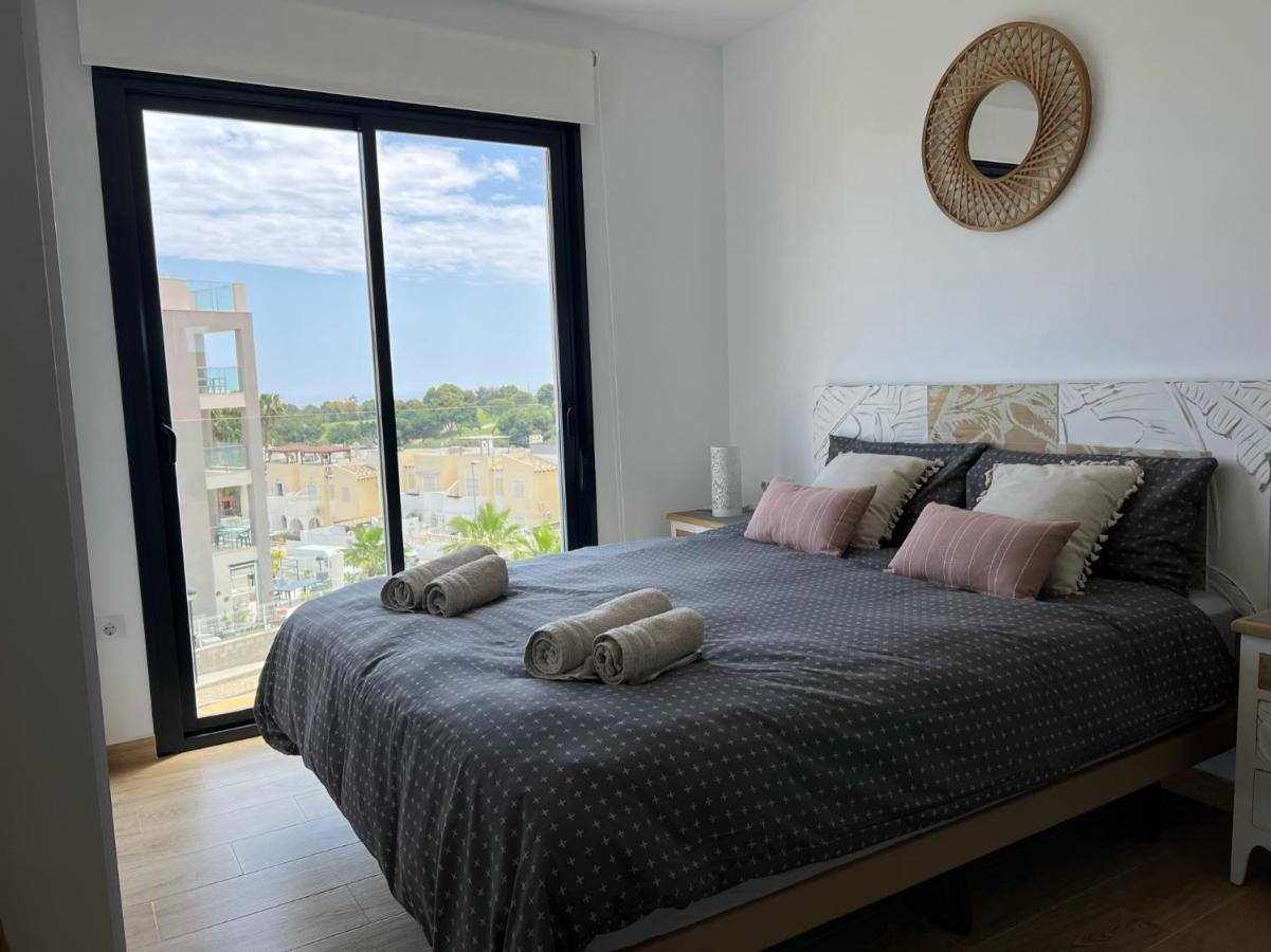 Luxurious Flat & Private Rooftop In Villamartin Orihuela Costa Dehesa de Campoamor  Exterior foto